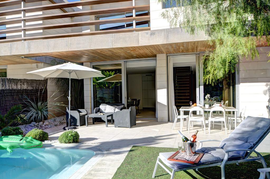 Villa Tarantino Ситжес Екстериор снимка